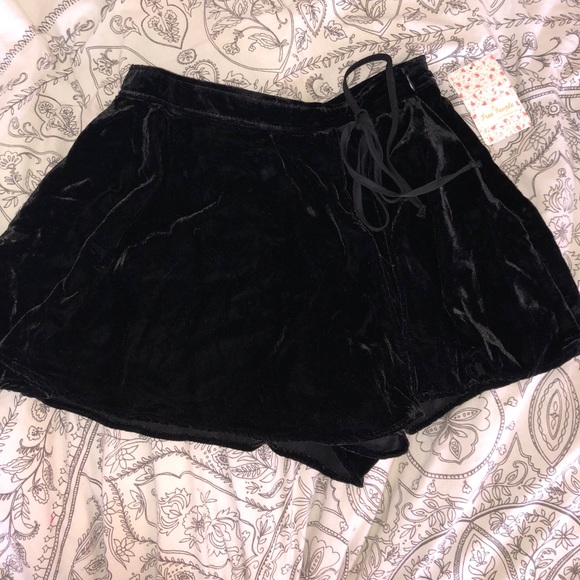 Free People Pants - Free People Black Velvet Skort (Unworn)